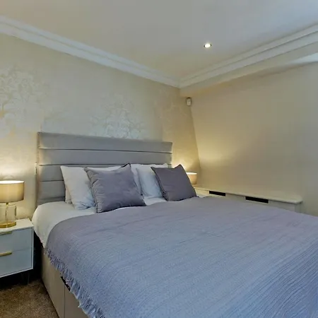 Hyde Park Paddington Spacious Holiday home