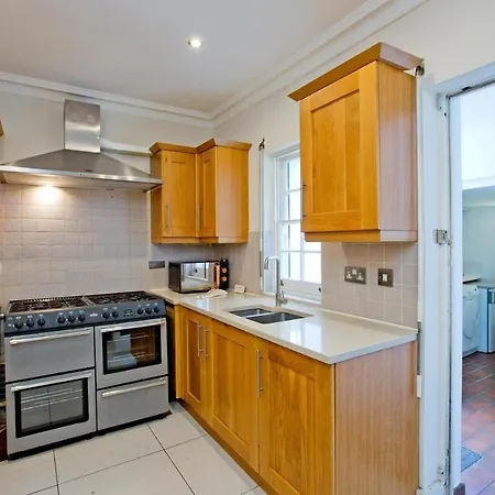 Hyde Park Paddington Spacious Holiday home London