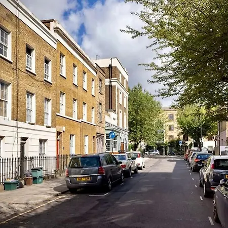 Kings Cross, Self-contained House & Private Garden Holiday home *