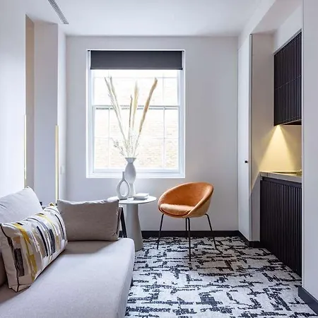 La West - Hyde Park Hotel 4*