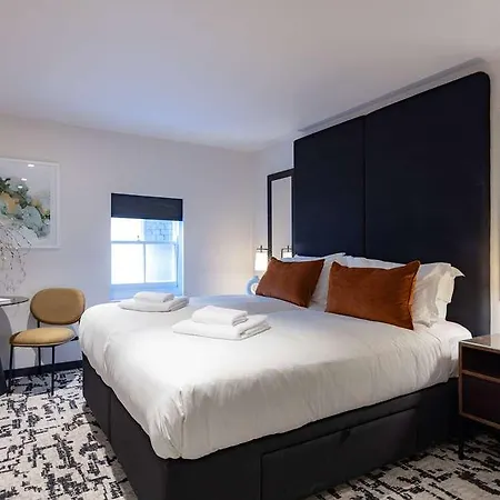 La West - Hyde Park Hotel 4*