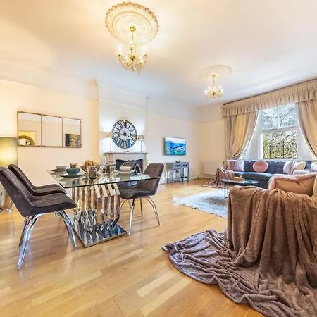 South Kensington - Cromwell Rd Apartment *