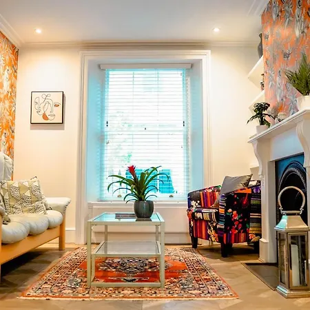 Beautiful & Historic Victoria 3brs Retreat With Ac Holiday home *