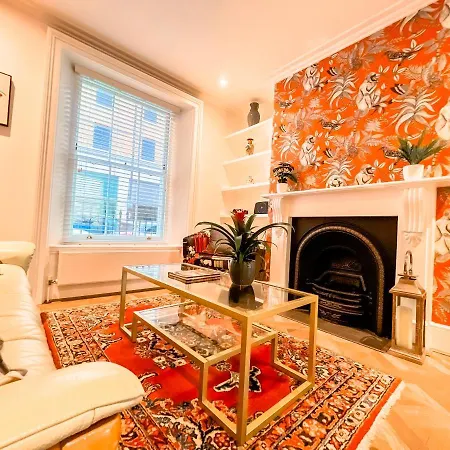 Beautiful & Historic Victoria 3brs Retreat With Ac Holiday home London