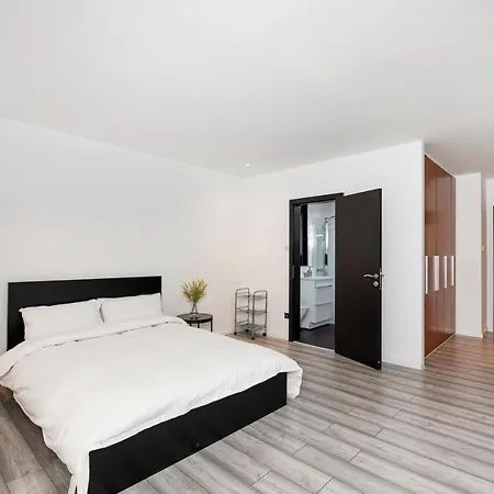 Apartment Large And 2 Bed