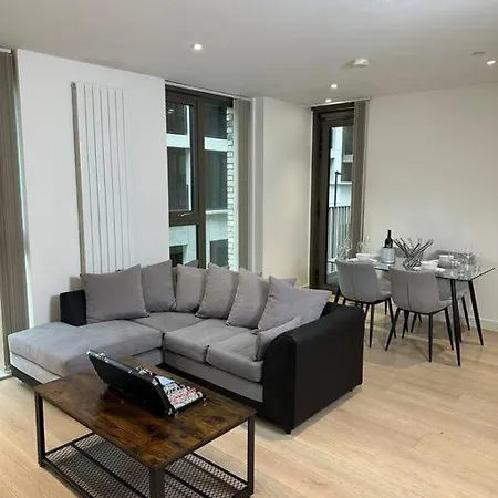 Apartment Royal Dock Luxury