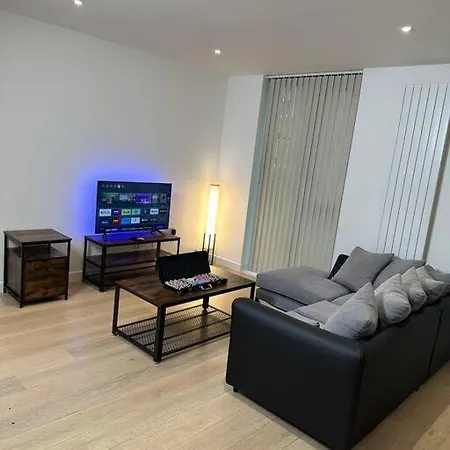 Apartment Royal Dock Luxury London