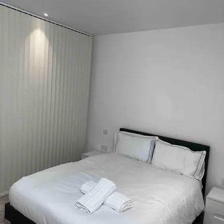 Royal Dock Luxury Apartment *