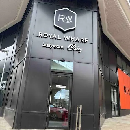 Apartment Royal Dock Luxury