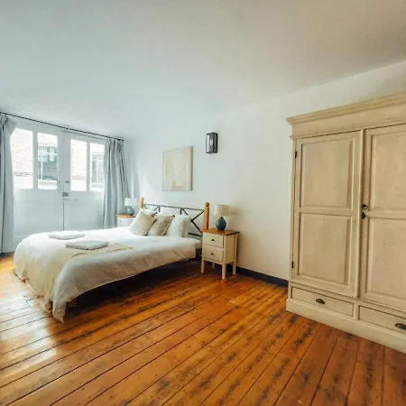 Elegant In Shoreditch Apartment