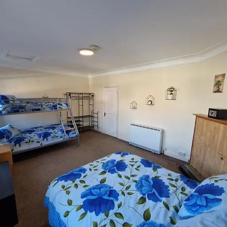 Holiday home Large 3 Bedroom Ideal For Groups Whetstone