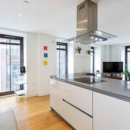 Gorgeous Westminster Flat