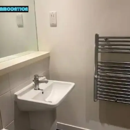80s Retro 1bedroom Apart Canary Wharf Apartment *