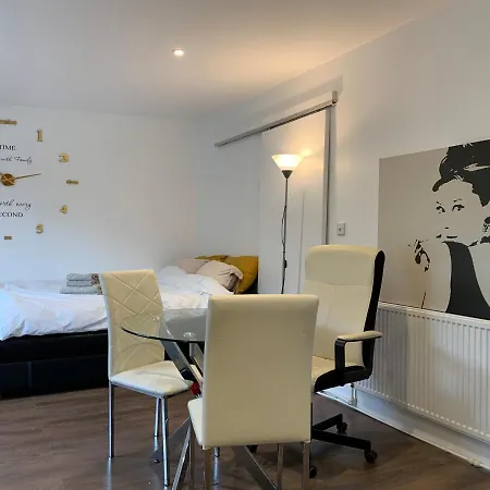 Apartment 24a London