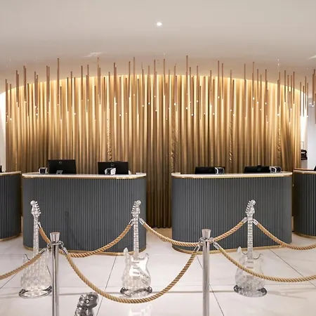 The Cumberland, 4* London