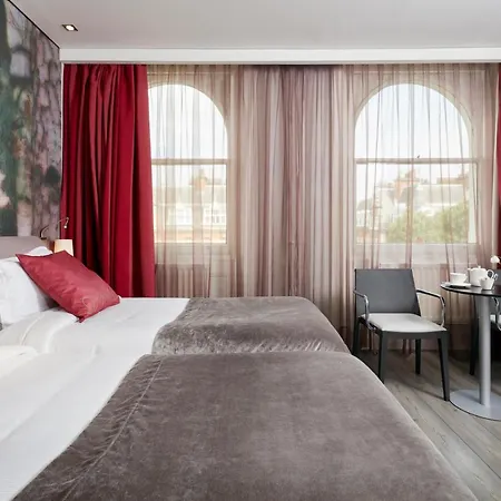 The Queens Gate 4*