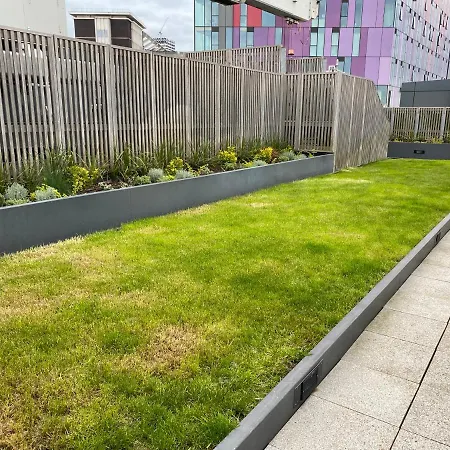 Apartment Avisa Stays- London. 2 Bedrooms With 2 Bathrooms. Croydon