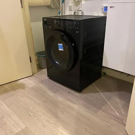 Apartment Avisa Stays- London. 2 Bedrooms With 2 Bathrooms. Croydon