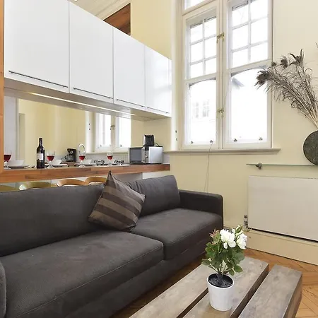 Chancery Lane Apartament *