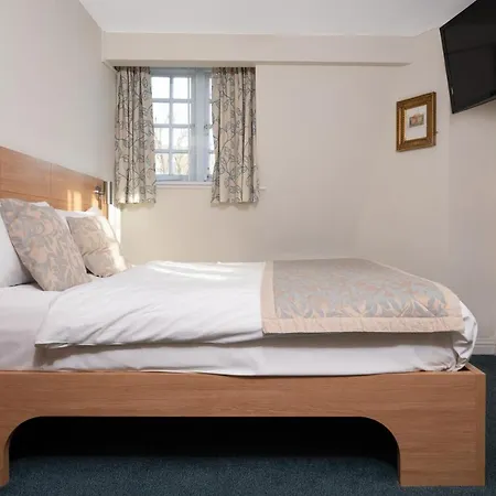 Penzion Fox Connaught 3*