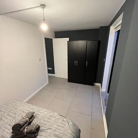 Cozy Two Bed In Clapham 1
