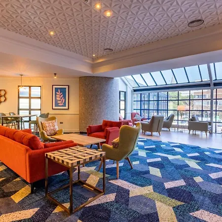 Holiday London Sutton By Ihg 4*