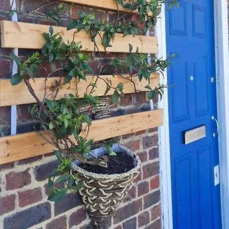 Stylish & Cozy 2-bedroom Flat In Hoxton & Shoreditch Apartment London