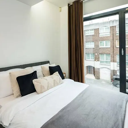 Chic And Spacious Flat Near Bond Street דירה *
