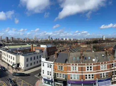 Penthouse In Battersea Amazing Views Of Apartment London