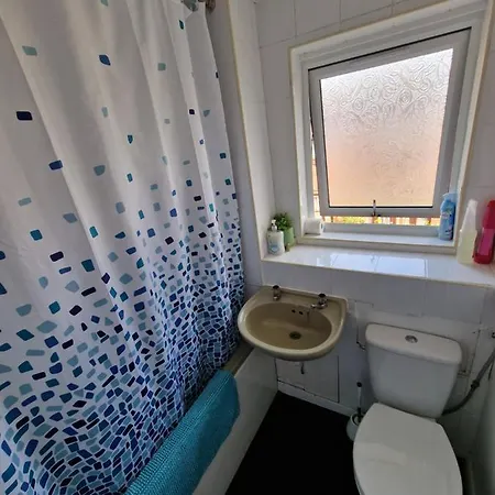 Homestay Cozy Double Bedroom In Zone 1-2