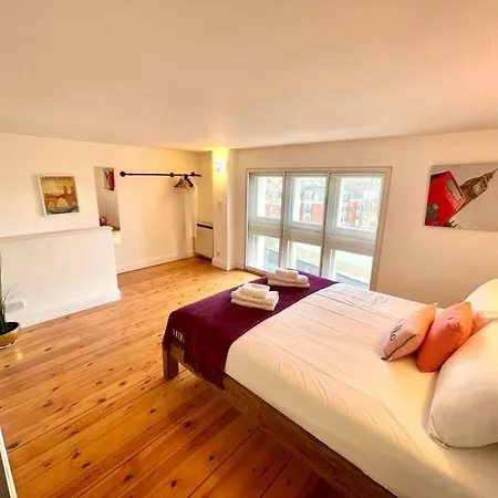 Appartement High-ceiling Flat With Rooftop & Skyline View Londres