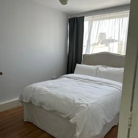 61 Nash House Apartment *