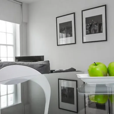 Apple Limehouse Richmond (Greater London)