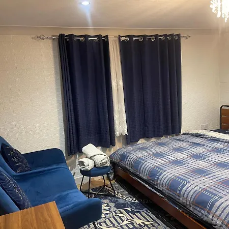 Homestay Loft Haven: Spacious Retreat With Private Toilet And Free Parking *