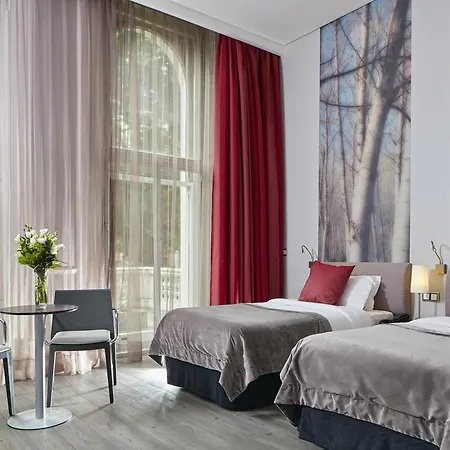 The Queens Gate 4*
