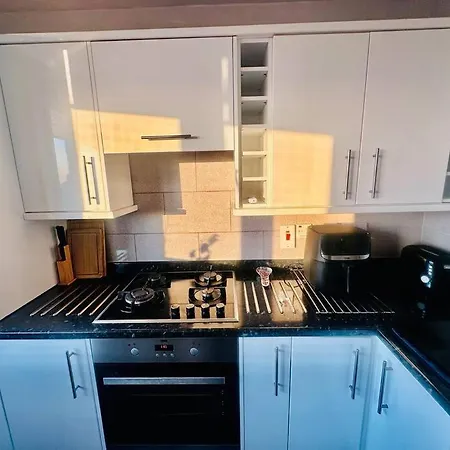3 Bed Sky Se15 Peckham * Londra