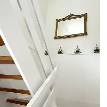 Holiday home Unique 4 Bed Detached House In East