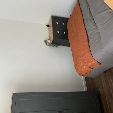 Unique 4 Bed Detached House In East Holiday home *