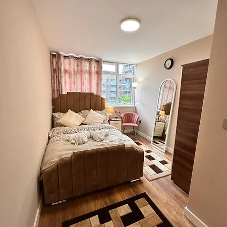 Guest house Canary Wharf Single Double And En-suite *