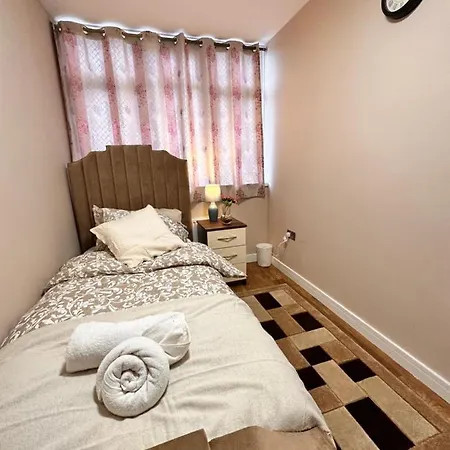 Guest house Canary Wharf Single Double And En-suite