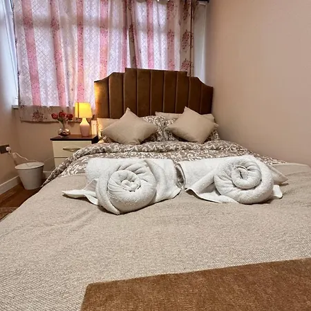 Guest house Canary Wharf Single Double And En-suite