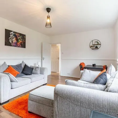 Holiday home Unique 4 Bed Detached House In East *