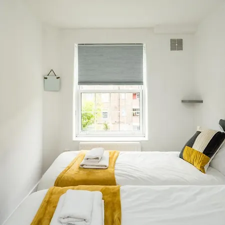Cosy 3bd For 6 / 6 Beds Londen