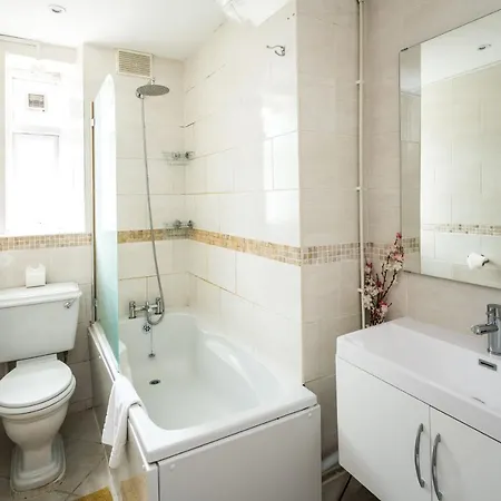 Cosy 3bd For 6 / 6 Beds *