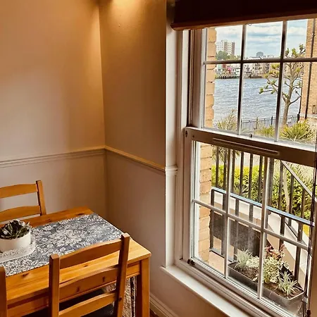 Riverside Flat In Southwark Londres