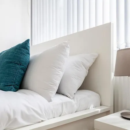 Modern And Bright 2 Bdr Flat In Clapham Common Apartment