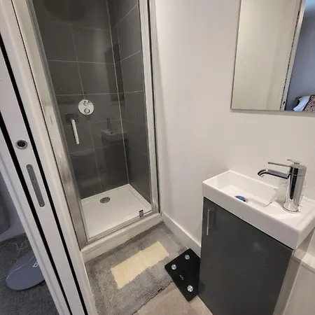 Amazing 5 Stars London