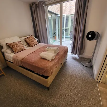 Amazing 5 Stars London