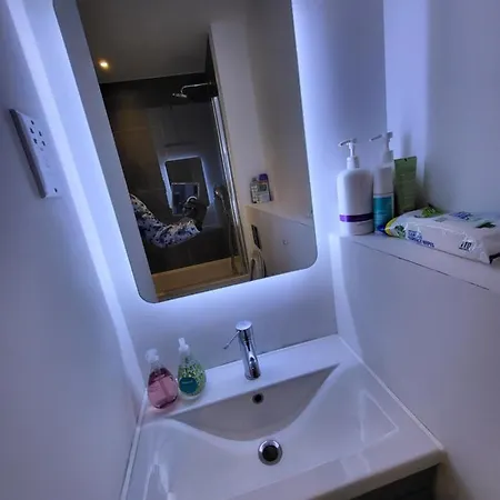 Amazing 5 Stars * London