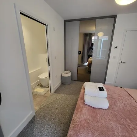Amazing 5 Stars Holiday home *